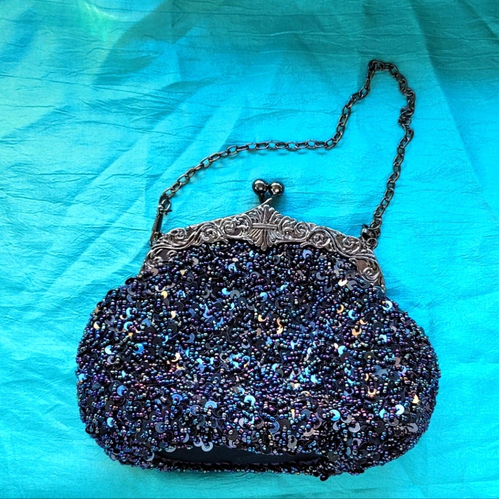Elegant Beaded Evening Bag
